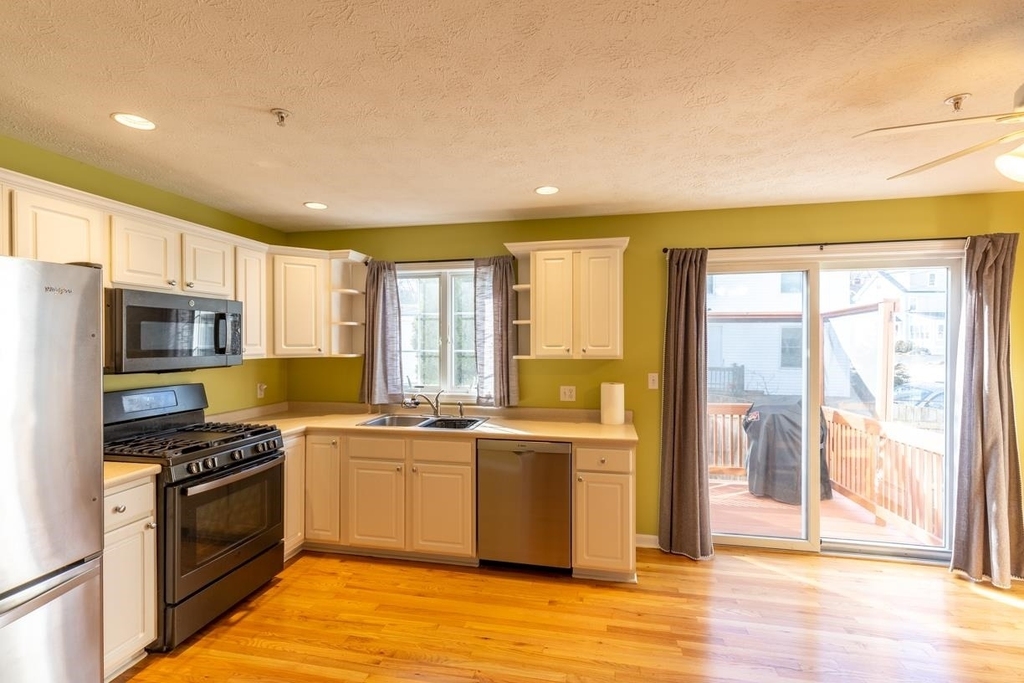 204 Washington - Photo 5