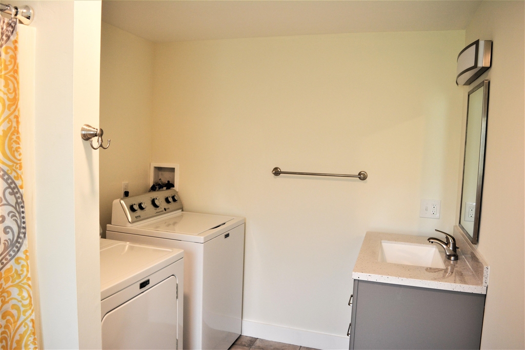 62 Lower Main - Photo 6