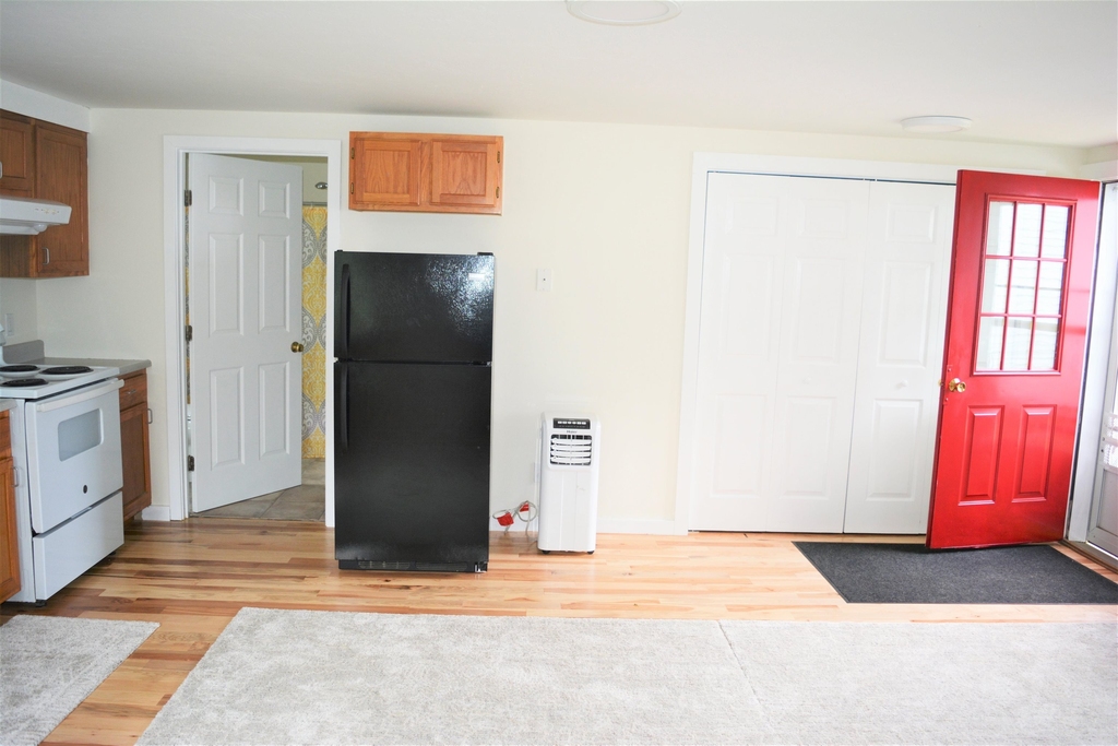 62 Lower Main - Photo 4
