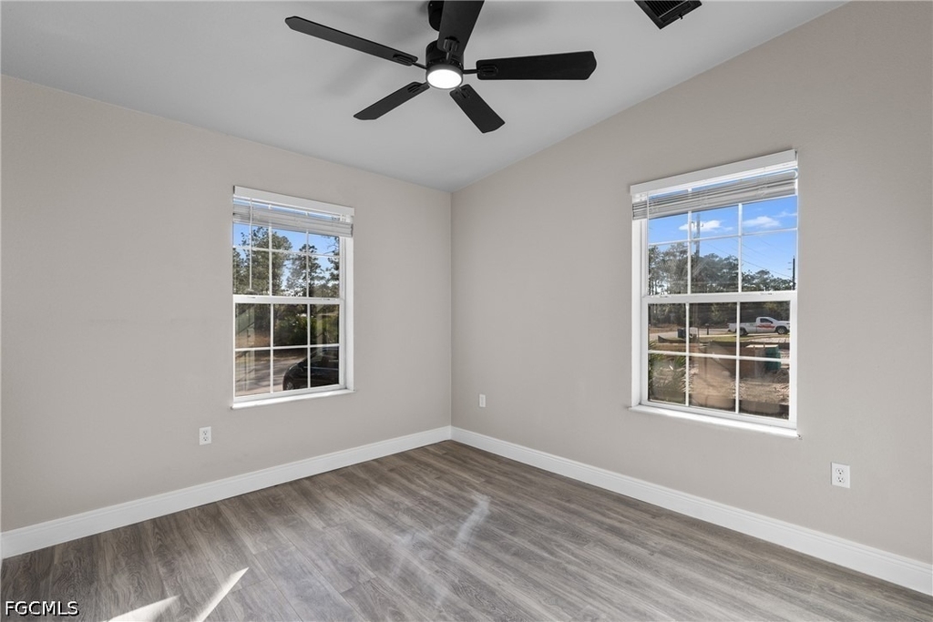 1505 E 15th Street - Photo 14