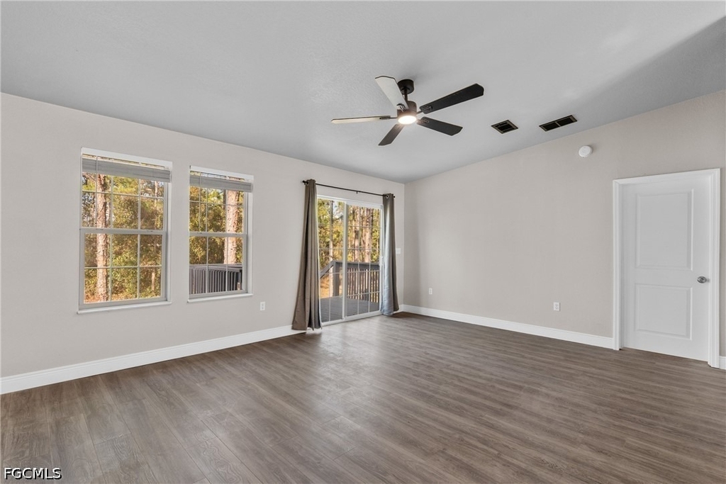 1505 E 15th Street - Photo 10