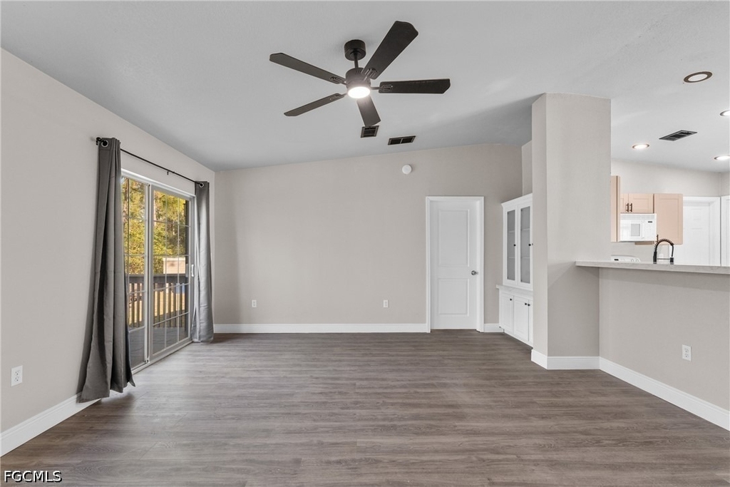 1505 E 15th Street - Photo 11