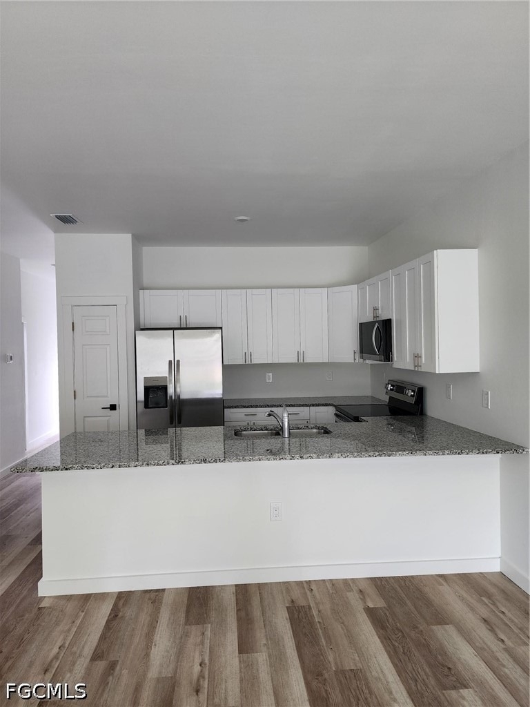 2431 Lola Avenue S - Photo 2