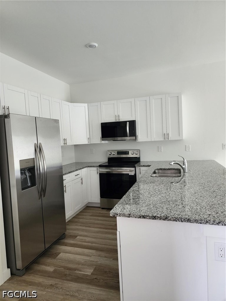 2431 Lola Avenue S - Photo 1