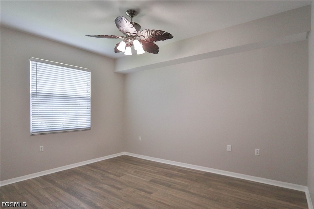 8550 Kingbird Loop - Photo 11