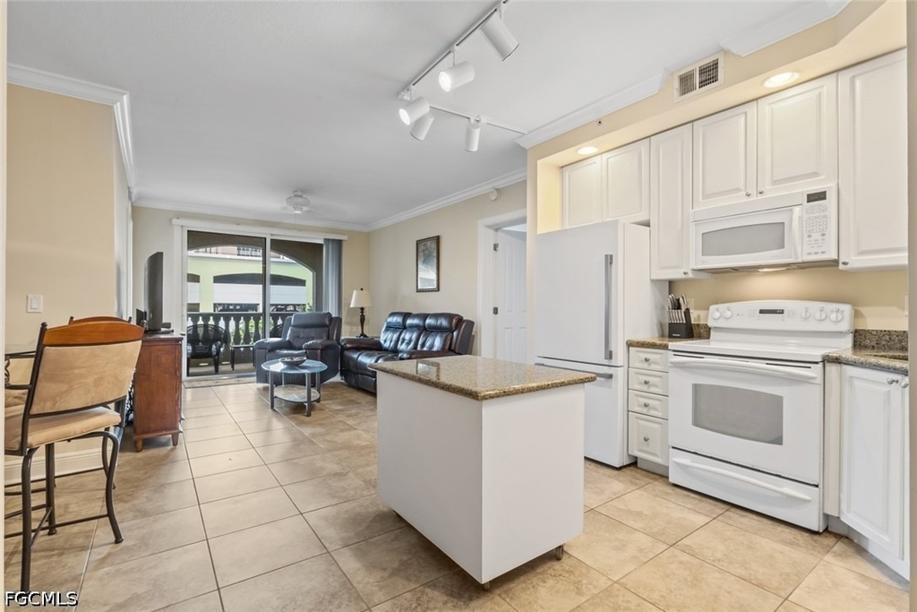 2825 Palm Beach Boulevard - Photo 1