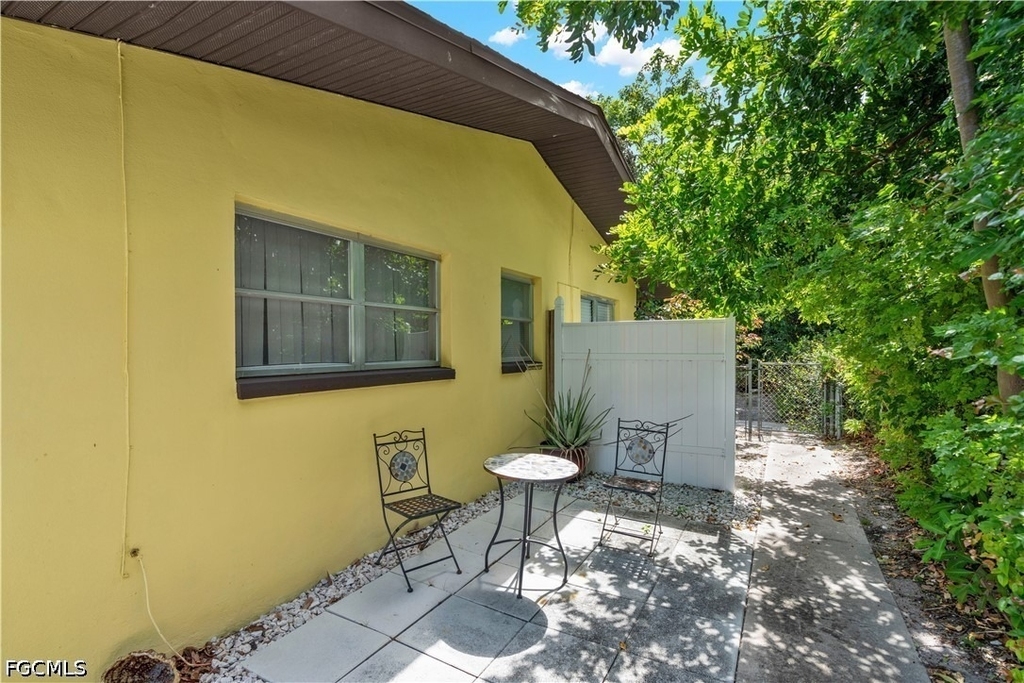 4913 Vincennes Street - Photo 11