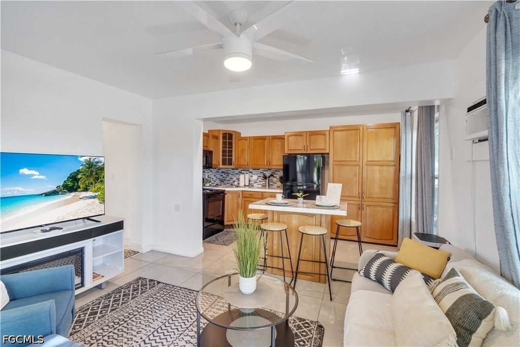 5226 Coronado Parkway - Photo 4