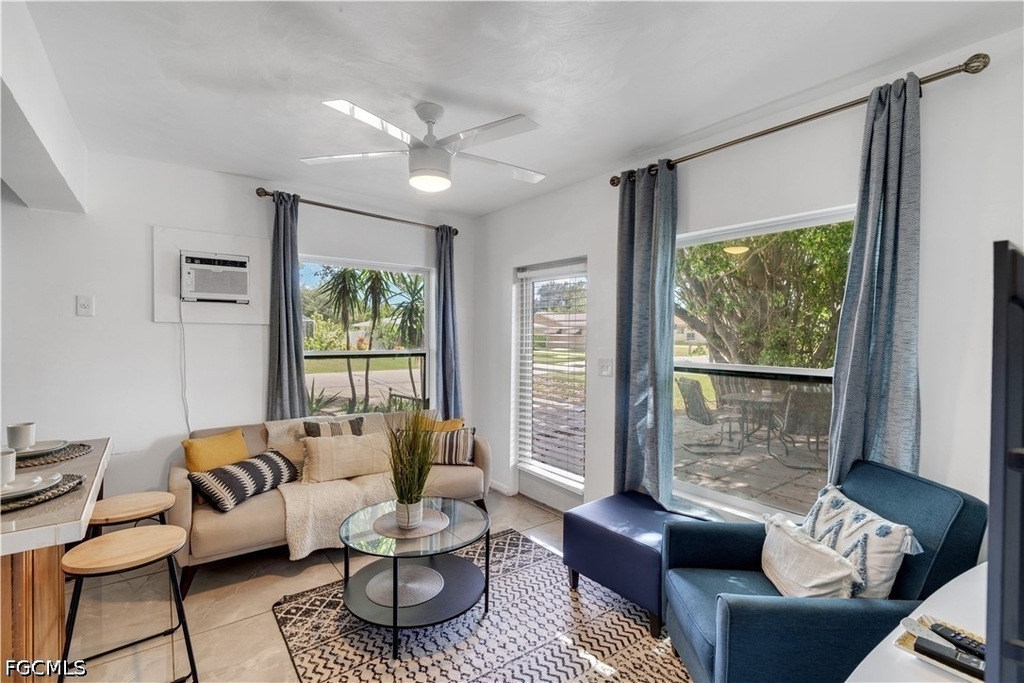 5226 Coronado Parkway - Photo 2