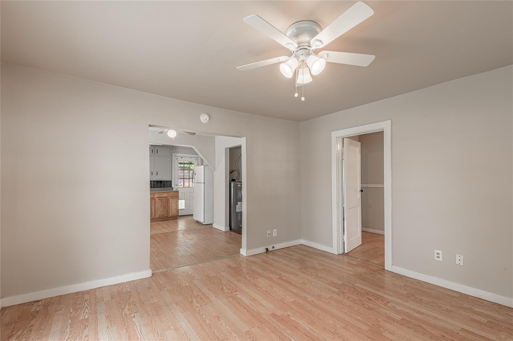 1320 22nd Street - Photo 4