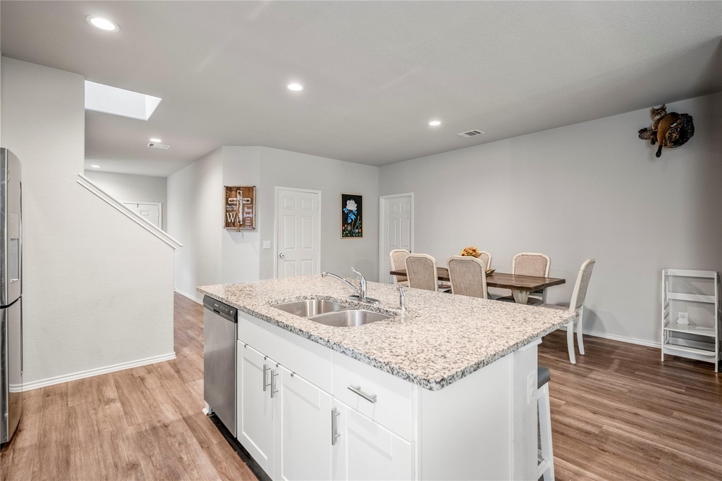 210 Bellewood Manor Drive - Photo 8