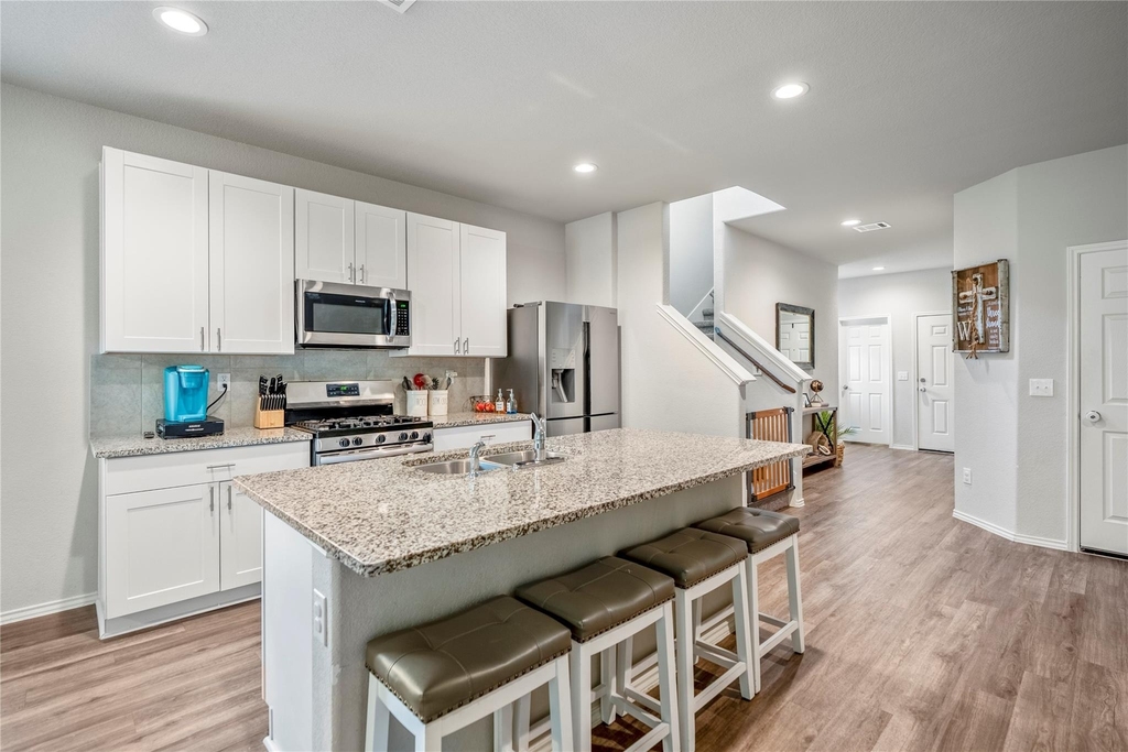 210 Bellewood Manor Drive - Photo 6