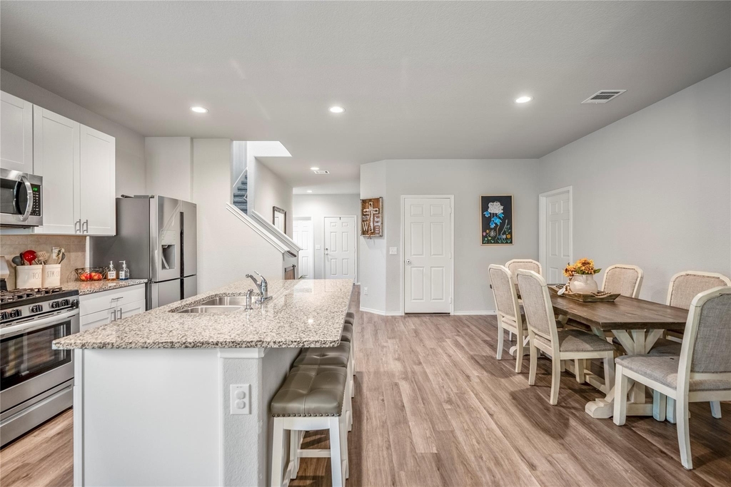 210 Bellewood Manor Drive - Photo 7