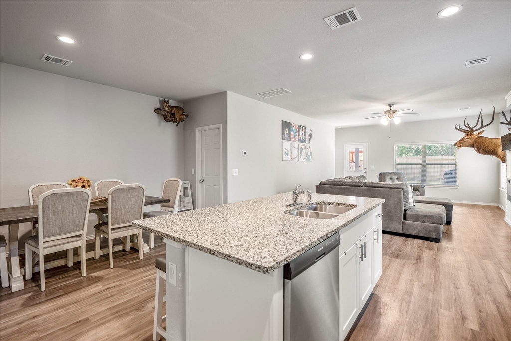 210 Bellewood Manor Drive - Photo 10