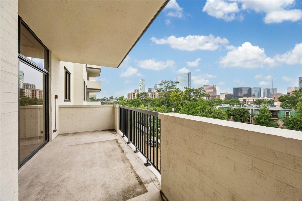 21 Briar Hollow Lane - Photo 19