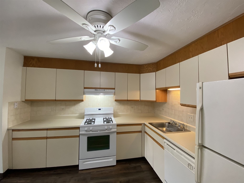 383 Huse - Photo 7