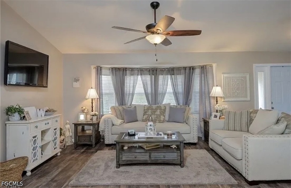 1320 Se 25th Lane - Photo 7