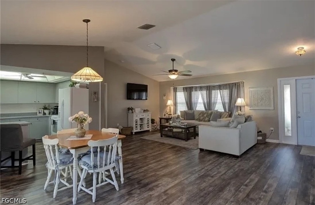 1320 Se 25th Lane - Photo 6