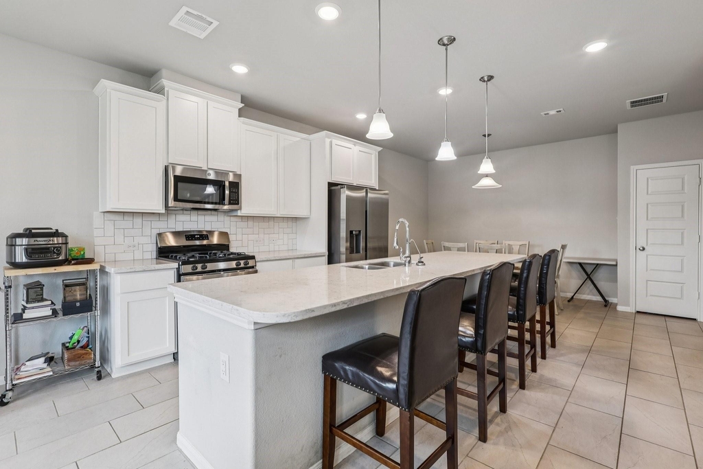 7333 Hinsdale Drive - Photo 10