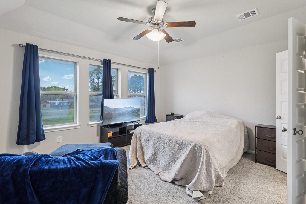 7333 Hinsdale Drive - Photo 3