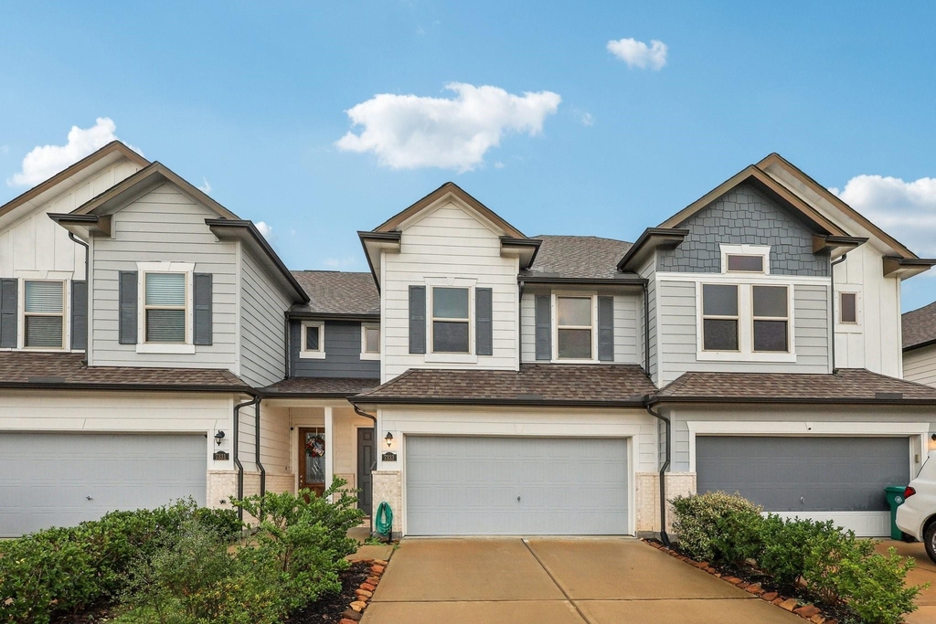 7333 Hinsdale Drive - Photo 6