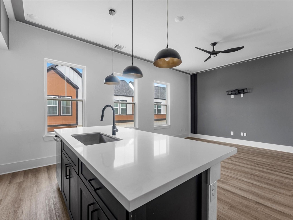 9004 Orange Spring Drive - Photo 11