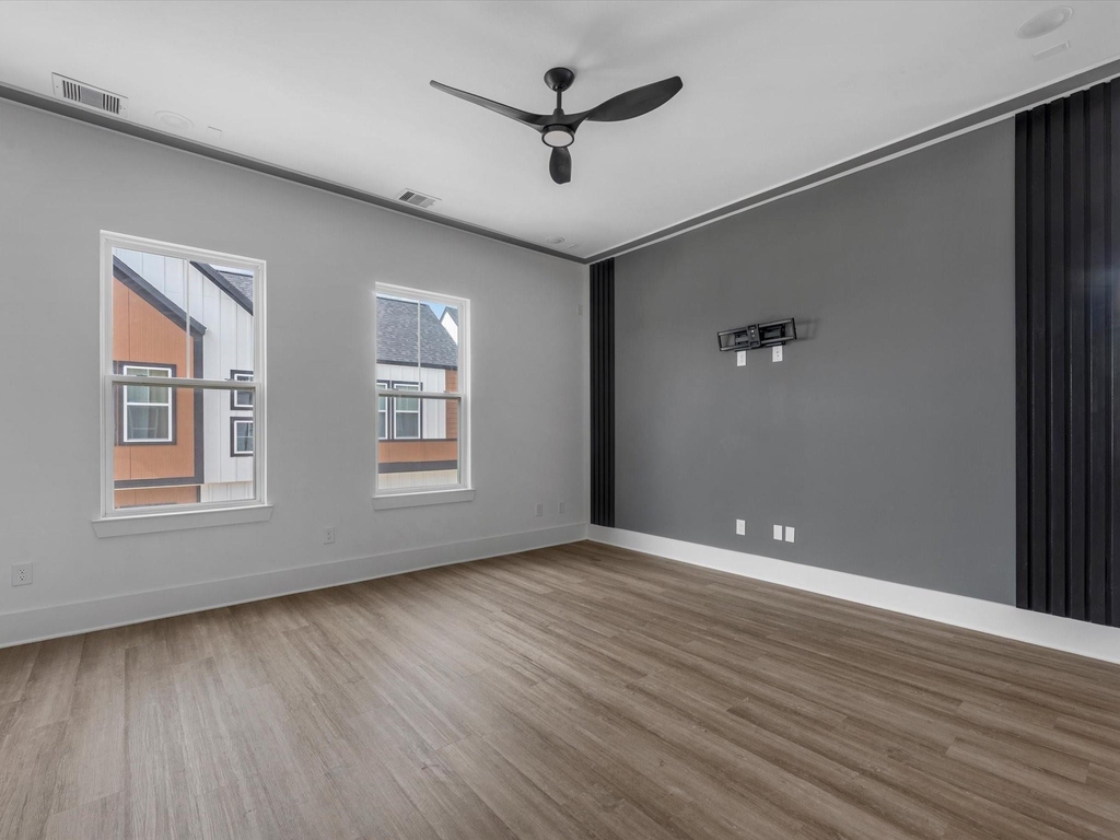 9004 Orange Spring Drive - Photo 6