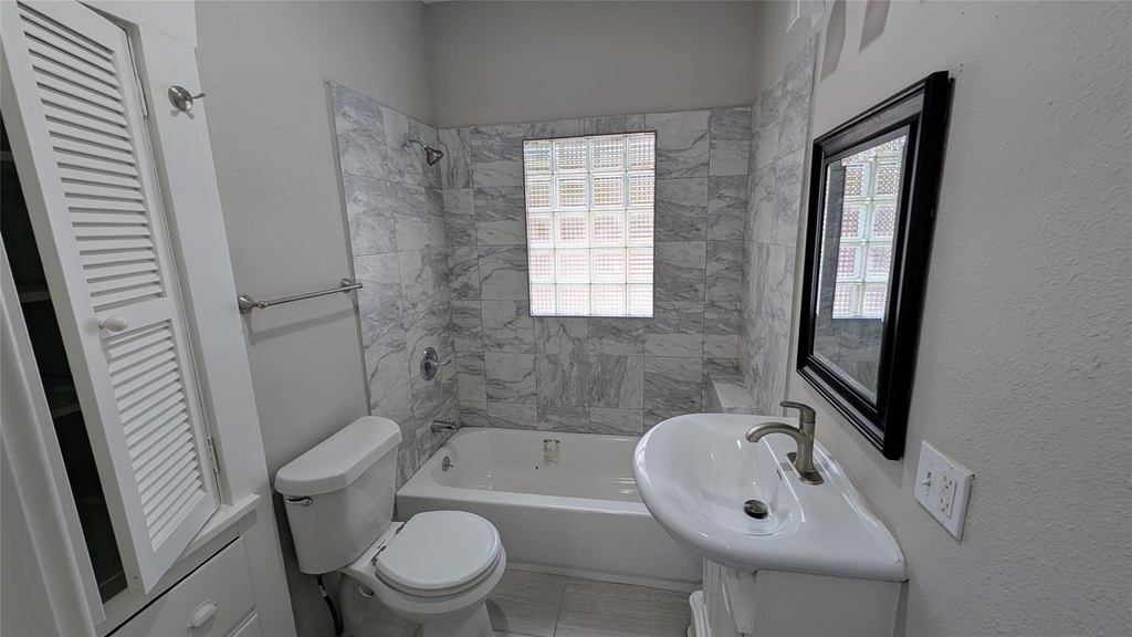 1133 W Gray Street - Photo 16