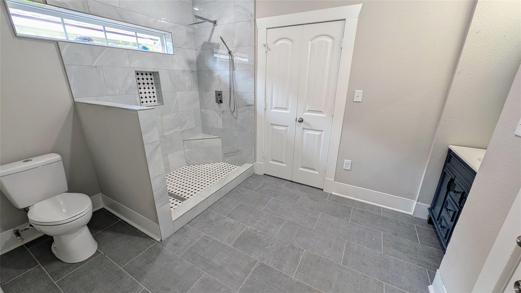 1133 W Gray Street - Photo 5