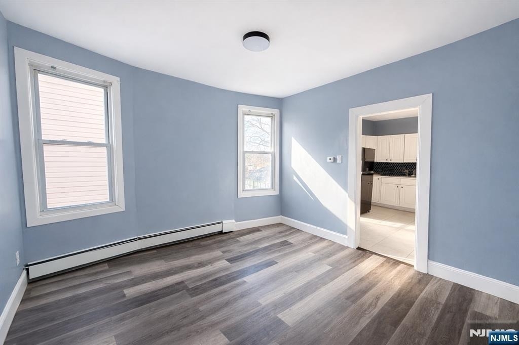 204 Demott - Photo 0