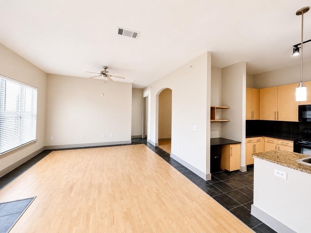 3660 Richmond Avenue - Photo 2