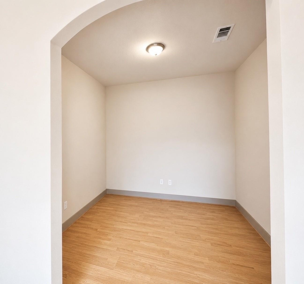 3660 Richmond Avenue - Photo 4