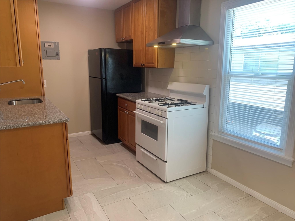 307 Avondale Street - Photo 9