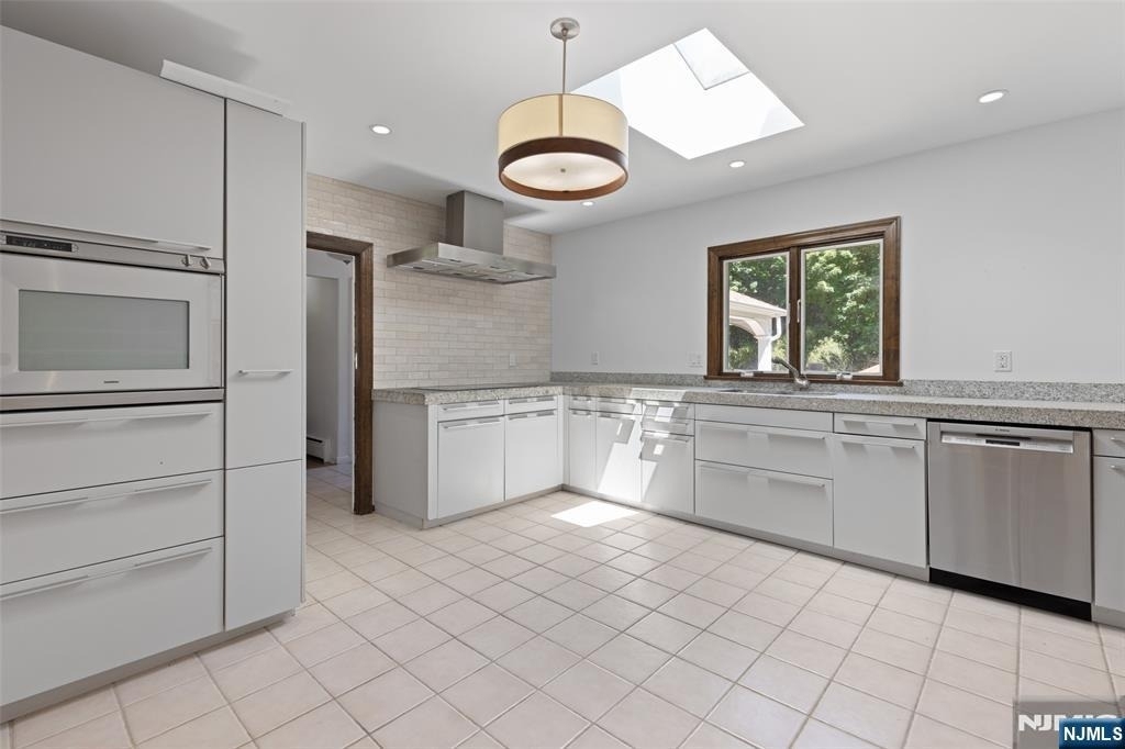 8 Crosby - Photo 14