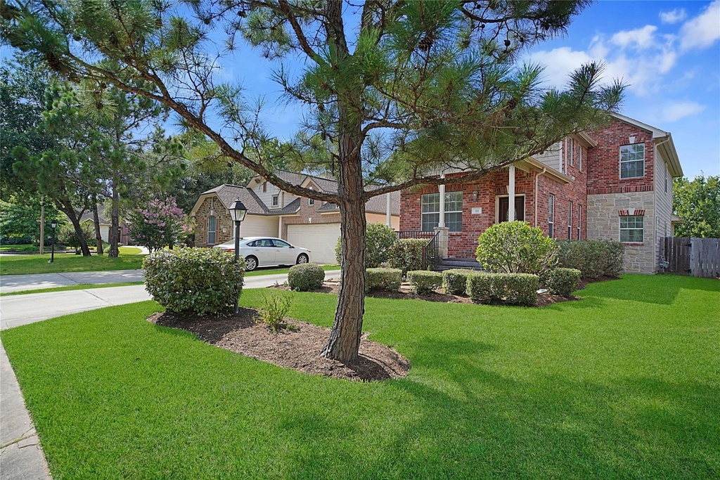 111 Zephyr Bend Place - Photo 1
