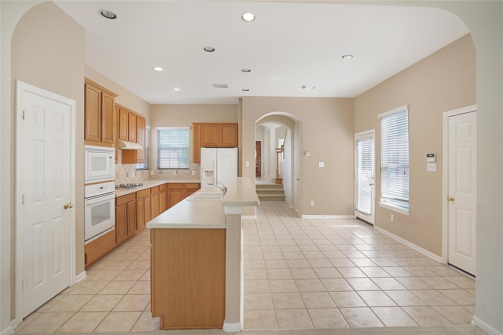 111 Zephyr Bend Place - Photo 9