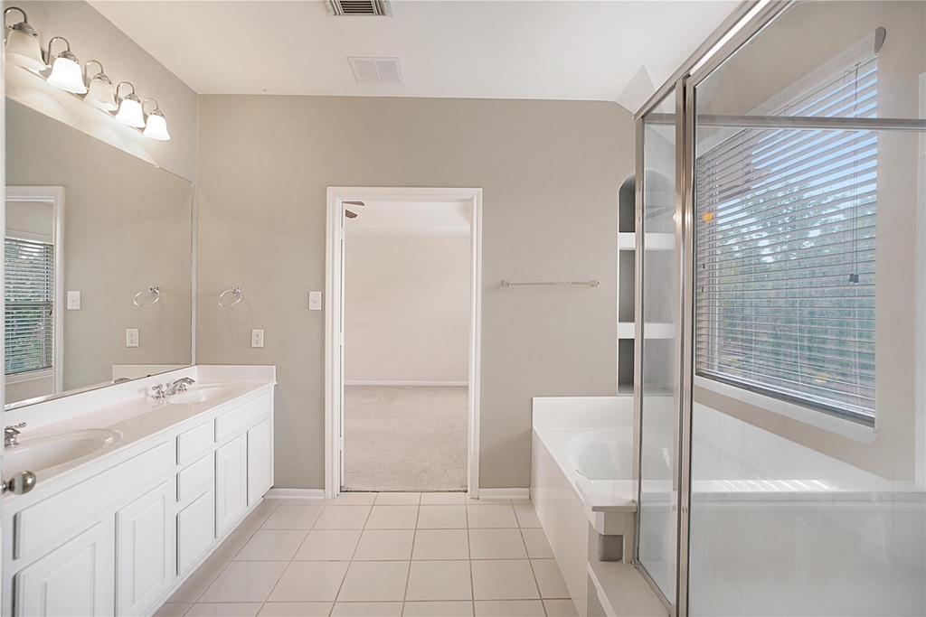 111 Zephyr Bend Place - Photo 21