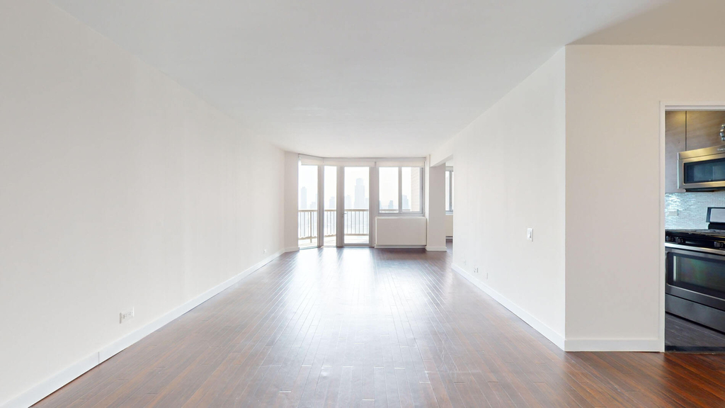 401 E 34th St - Photo 2