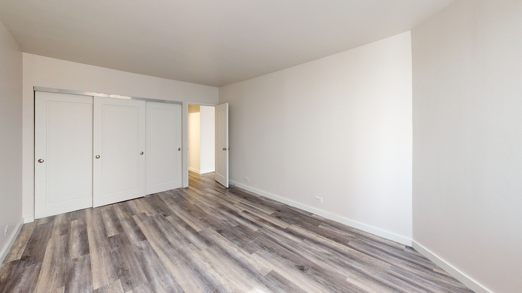 401 E 34th St - Photo 3