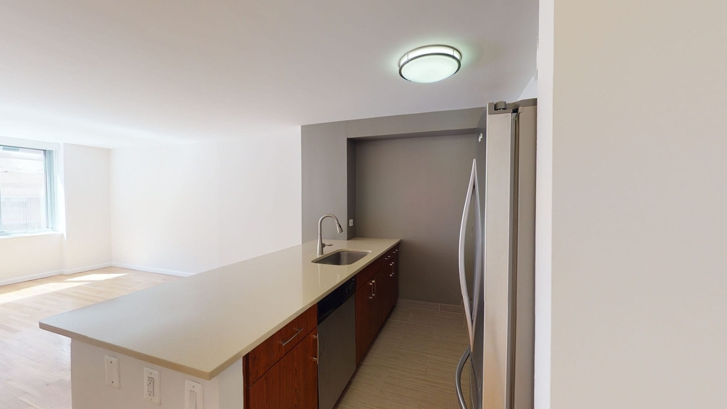 120 W. 21st - Photo 2
