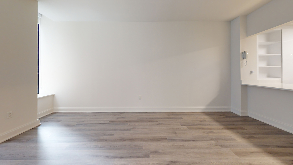 10 Hanover Square - Photo 3