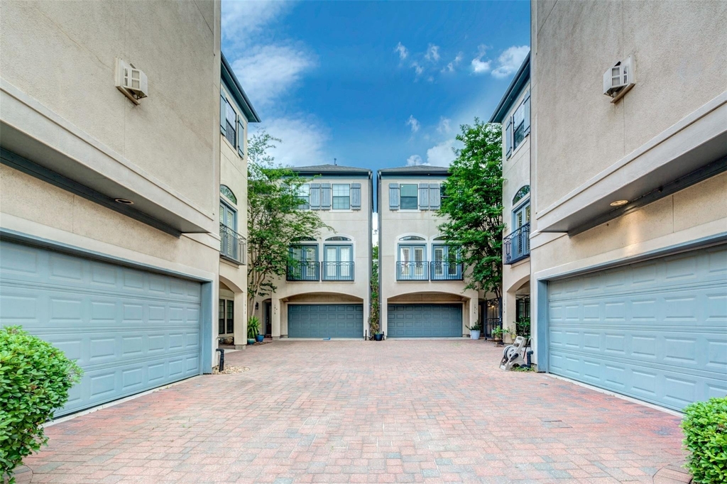 1916 W Bell Street - Photo 16
