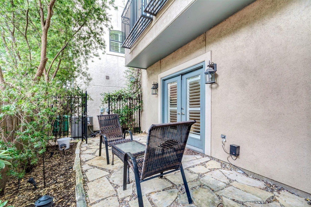 1916 W Bell Street - Photo 15