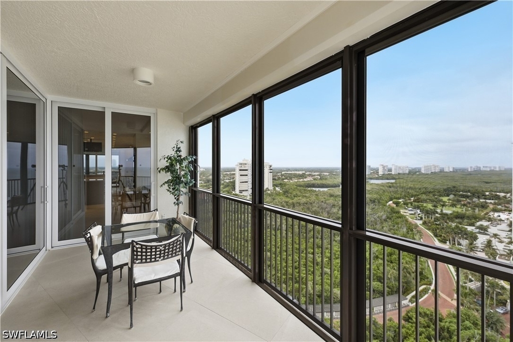 8665 Bay Colony Drive - Photo 15