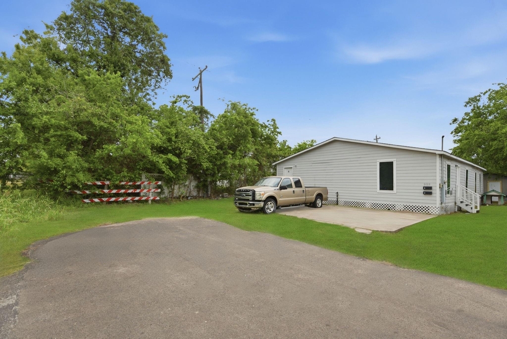 303 Gans Street - Photo 1