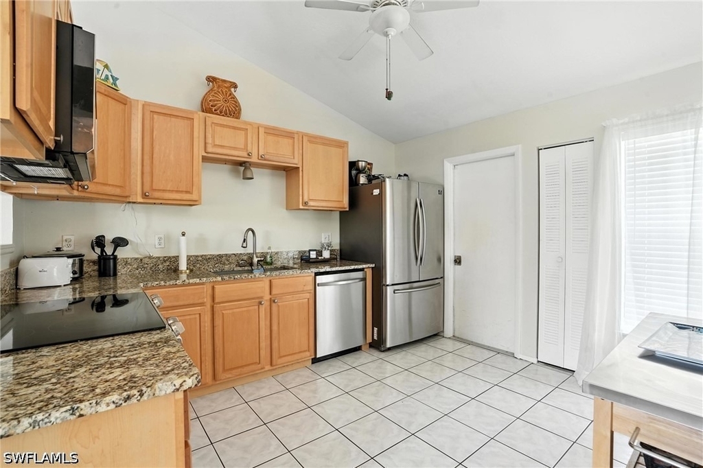 324 Nw 24th Terrace - Photo 10