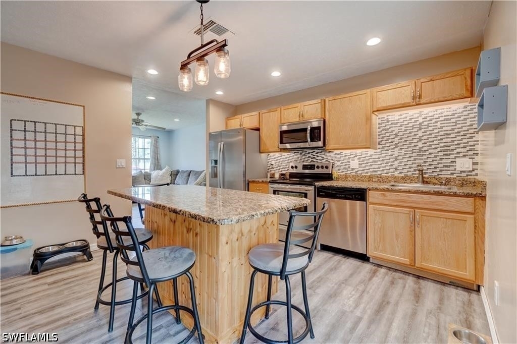 551 Golden Gate Boulevard W - Photo 6