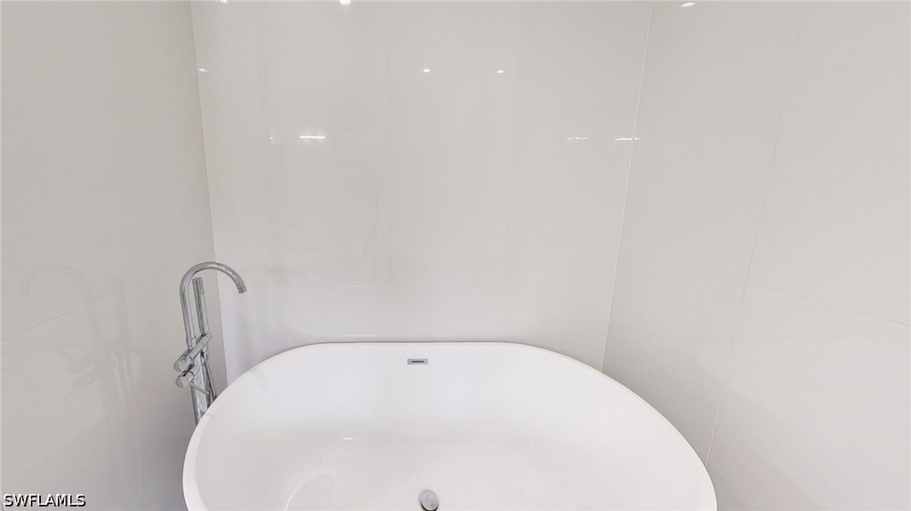 6050 Stratton Road - Photo 16