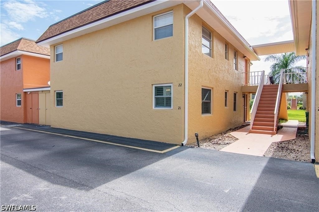 1400 Pompei Lane - Photo 8