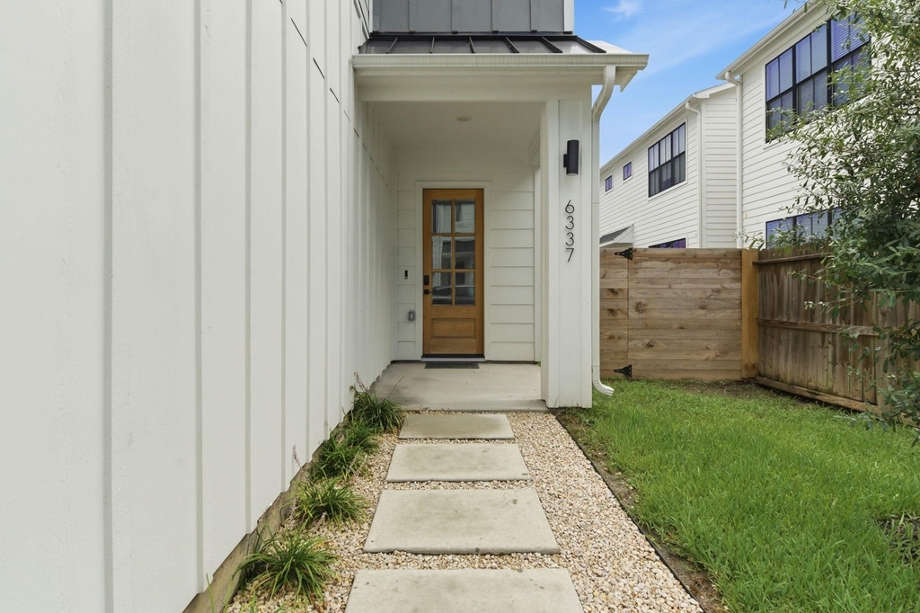 6337 Wheatley Street - Photo 2